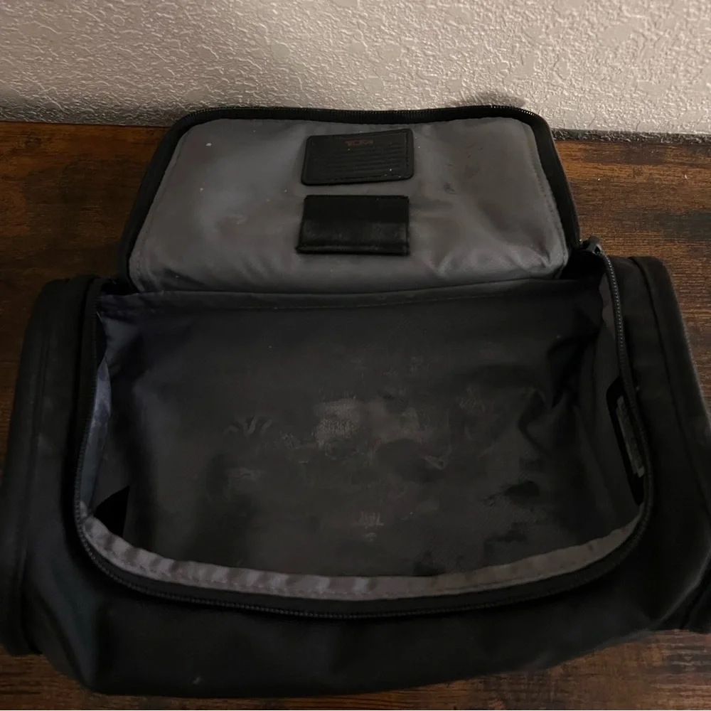 TUMI Mens Toiletry Bag